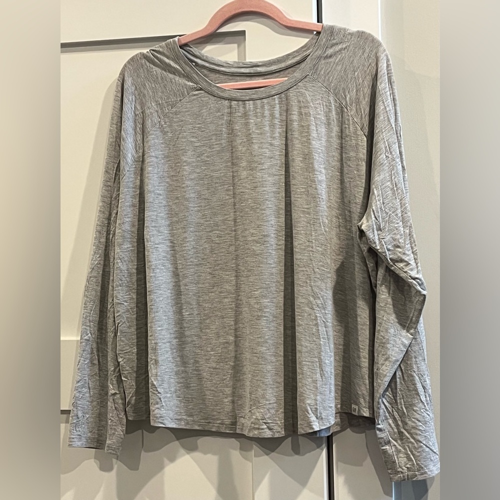 NWT Gap Body Forever Favorites Long Sleeve Heather Grey Tee - Size XL